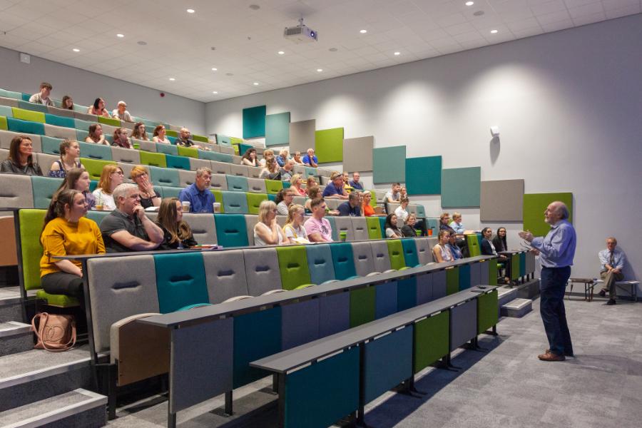 A lecturer giving a lecturer to applicants