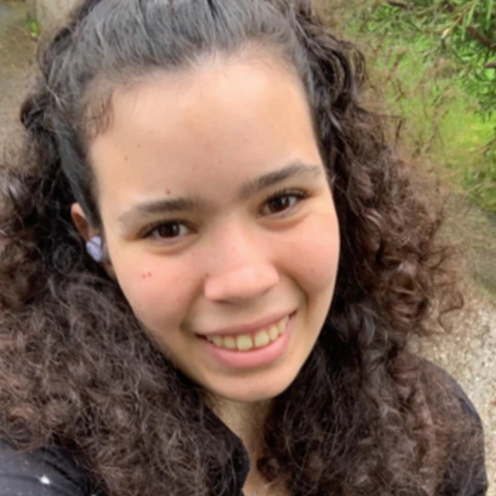 Simone Johnson Bolanos