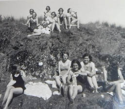 Summer picnic, 1939 or 40 Summer Picnic on Grasmere Island - Max in striped bathing costume top row, Ann Findlay & Doreen Hayworth bottom right