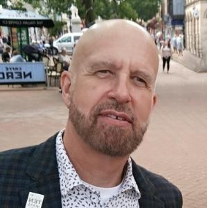 Photo of Dr David Murphy