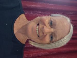 Photo of Beth Harris-Midwinter