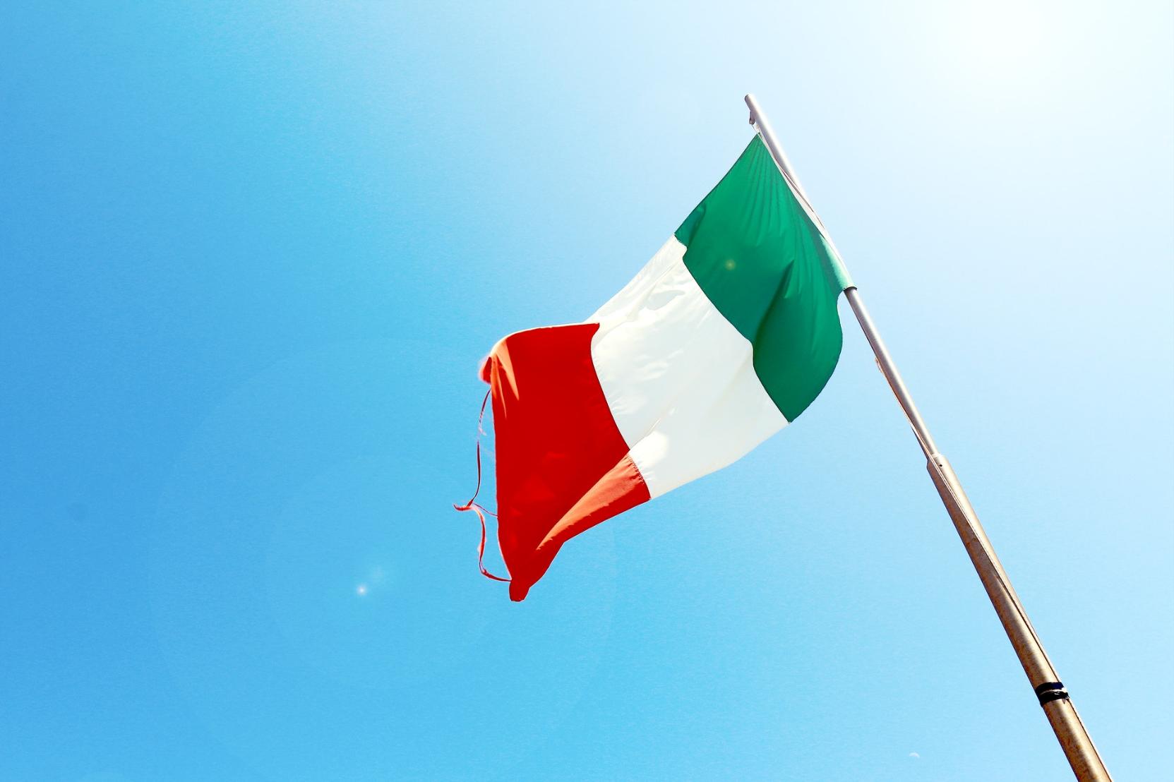 Italian Flag on pole. 