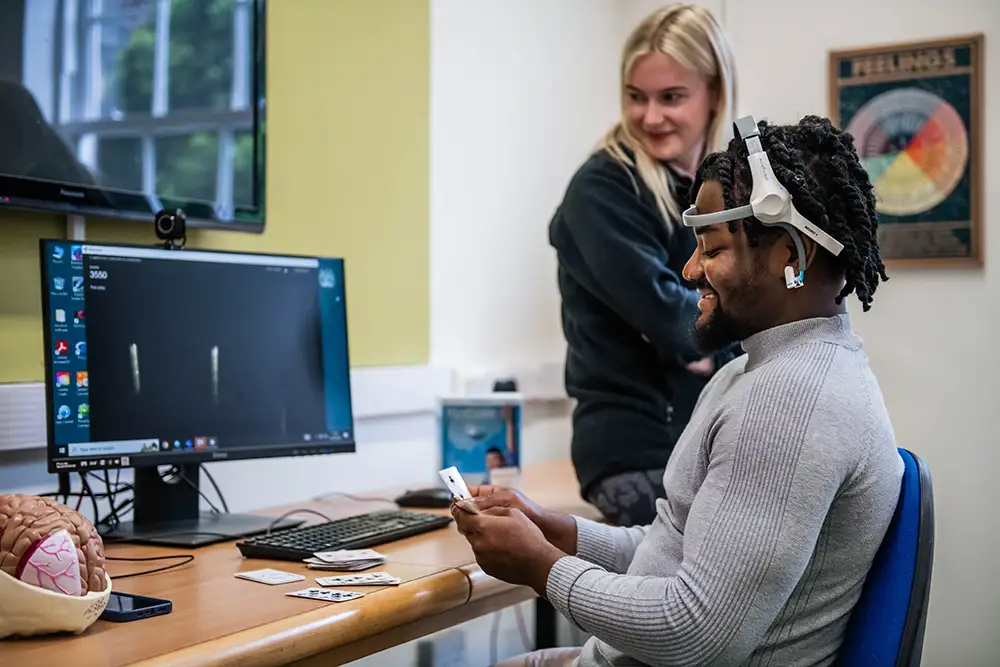 BSc (Hons) | Psychology